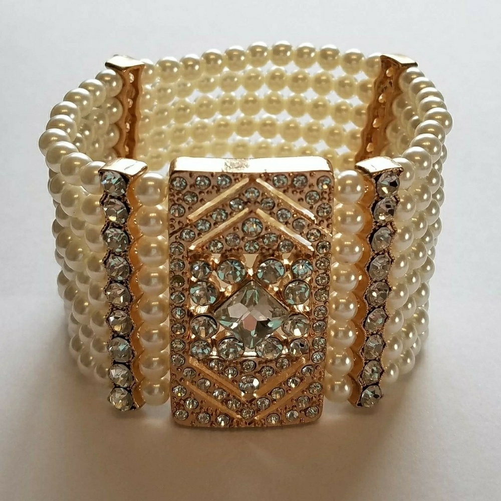 Deco Pearl Bracelet